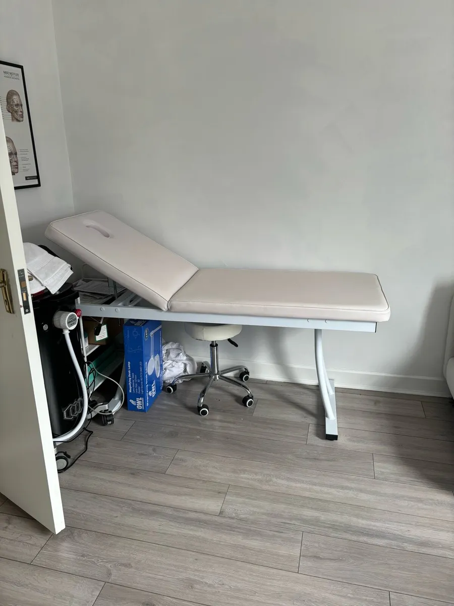 Beauty bed/table for sale in Co. Dublin for €150 on DoneDeal