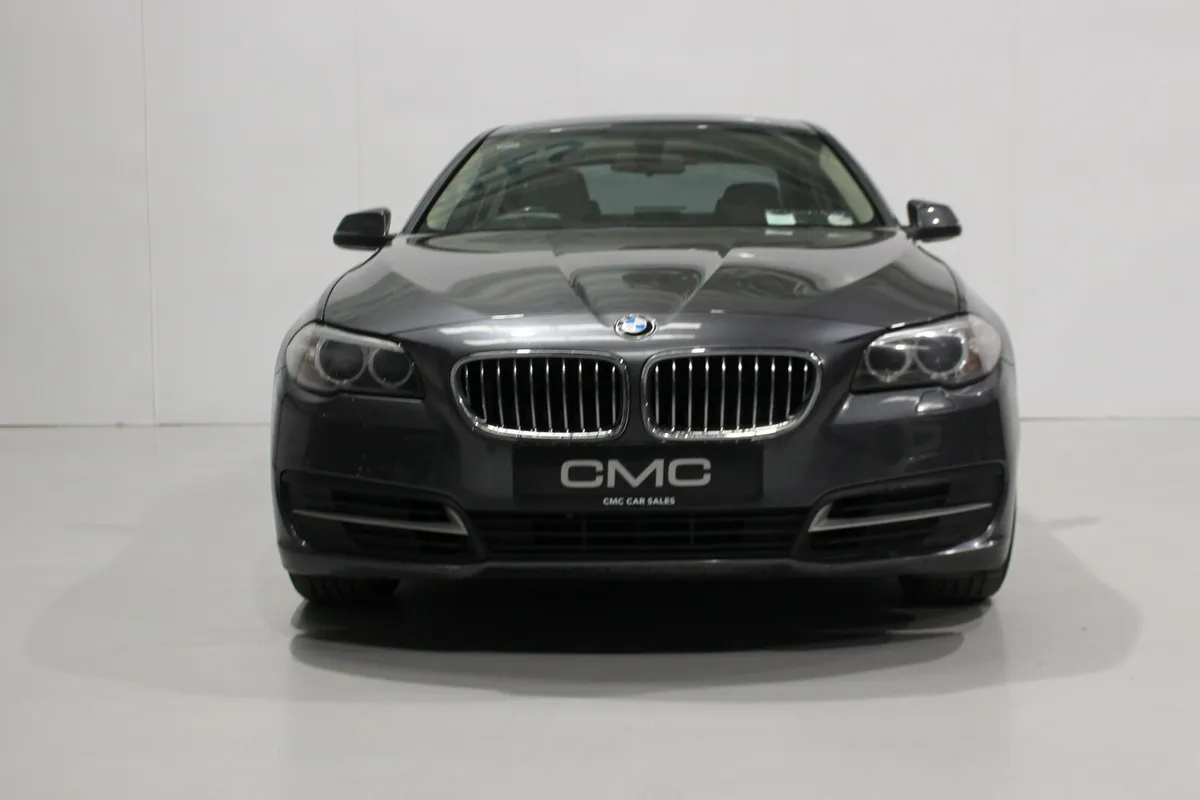 BMW 5-Series 2016 - Image 2