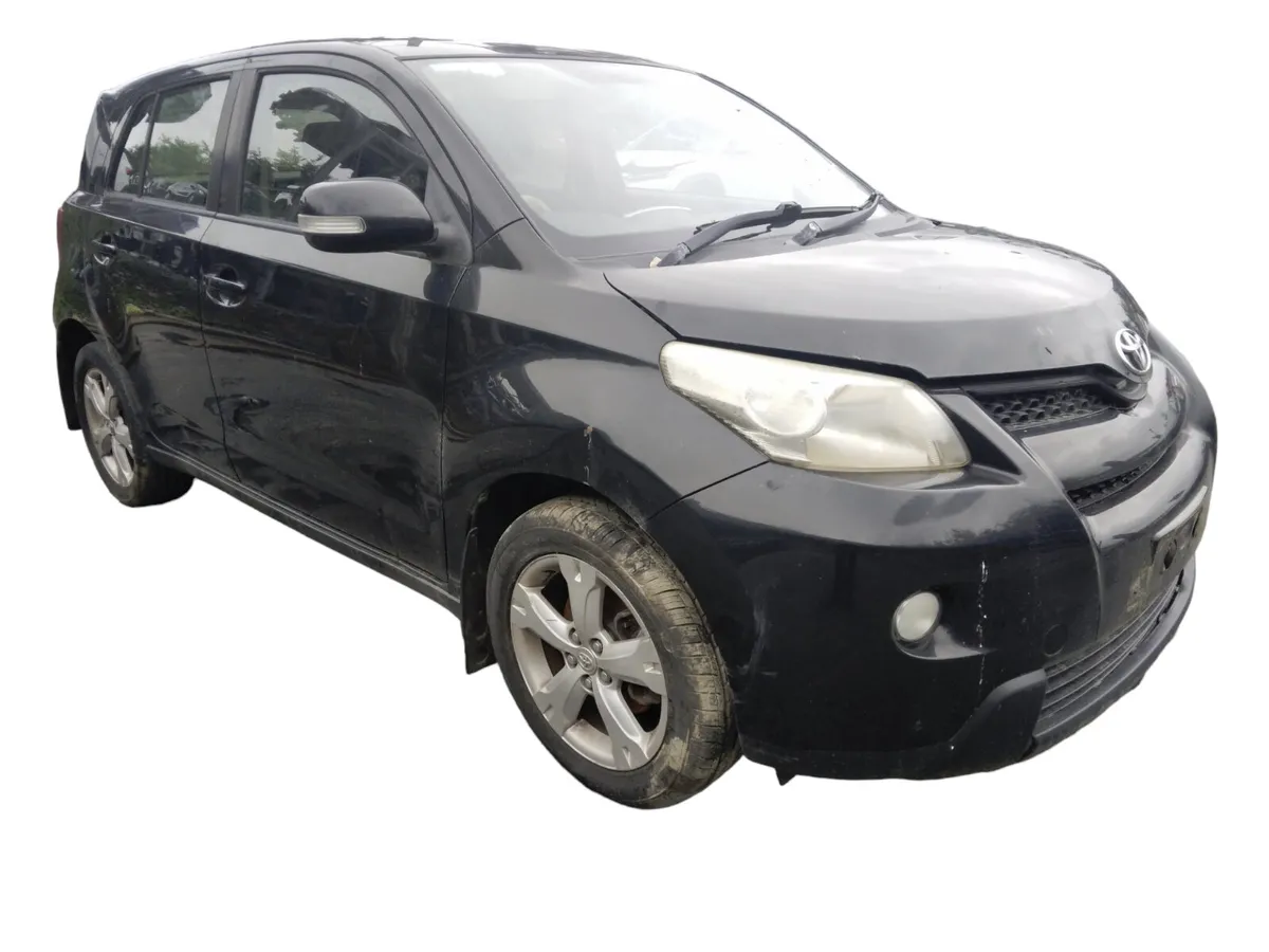 2010 TOYOTA URBAN CRUISER For Breaking/Dismantling - Image 4