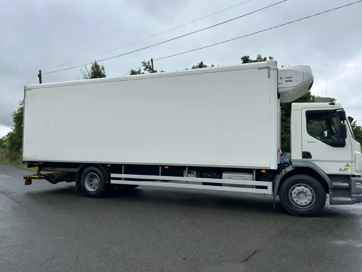 2017 Daf lf230 18 ton multi temp fridge tail lift - Image 4