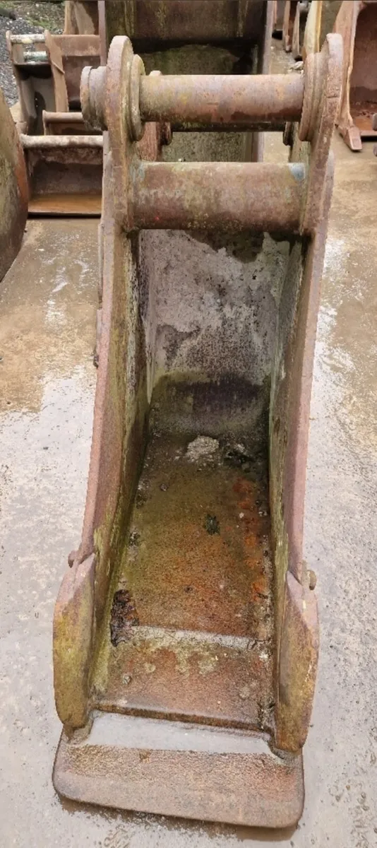 16" Digging Bucket 65mm Pins - Image 3