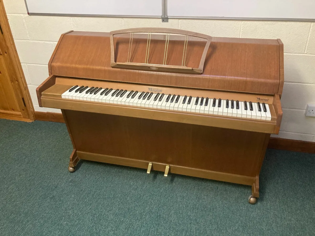 Eavestaff Piano - Can Deliver - €590 - Image 3