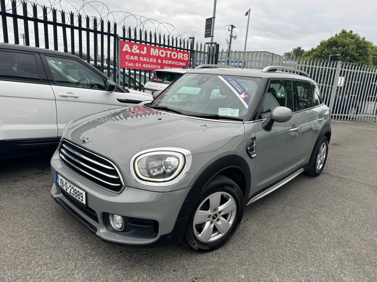 19 Mini Countryman Diesel Automatic - Image 1