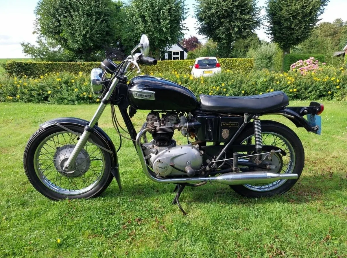 triumph t120    1973 - Image 1