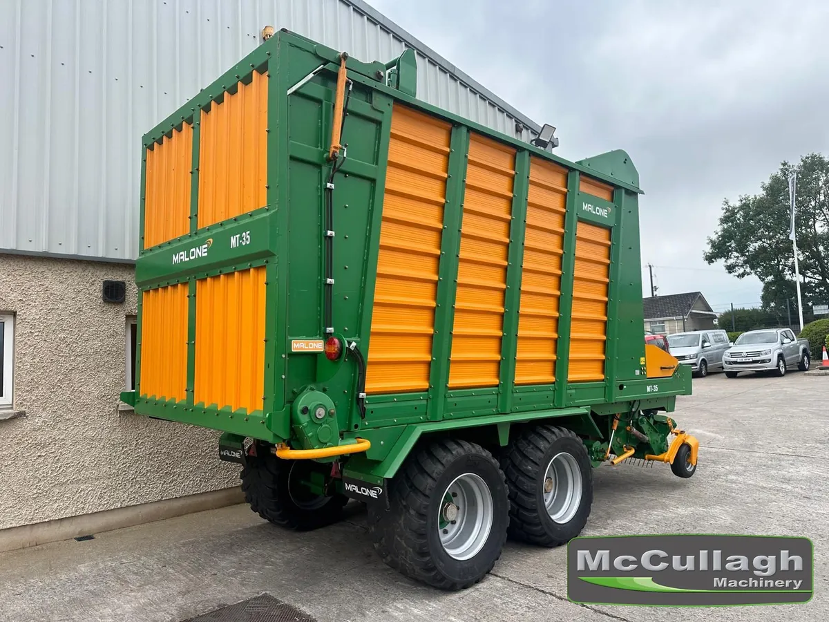 2017 Malone MT35 Silage Wagon - Image 3