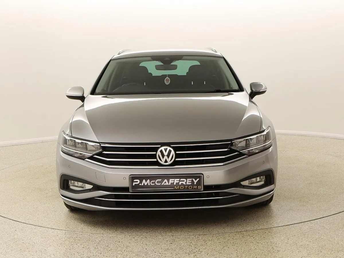 20 VOLKSWAGEN PASSAT 1.6 TDI 120 BHP SEL AUTO DSG - Image 2