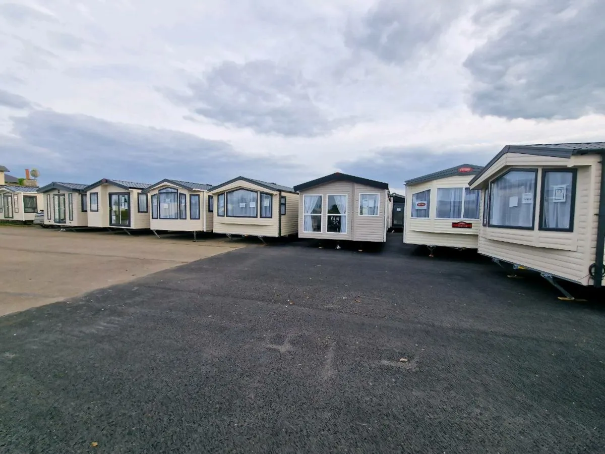 HUGE SELECTION OVER 100 MOBILE HOMES IN STOCK - Image 1