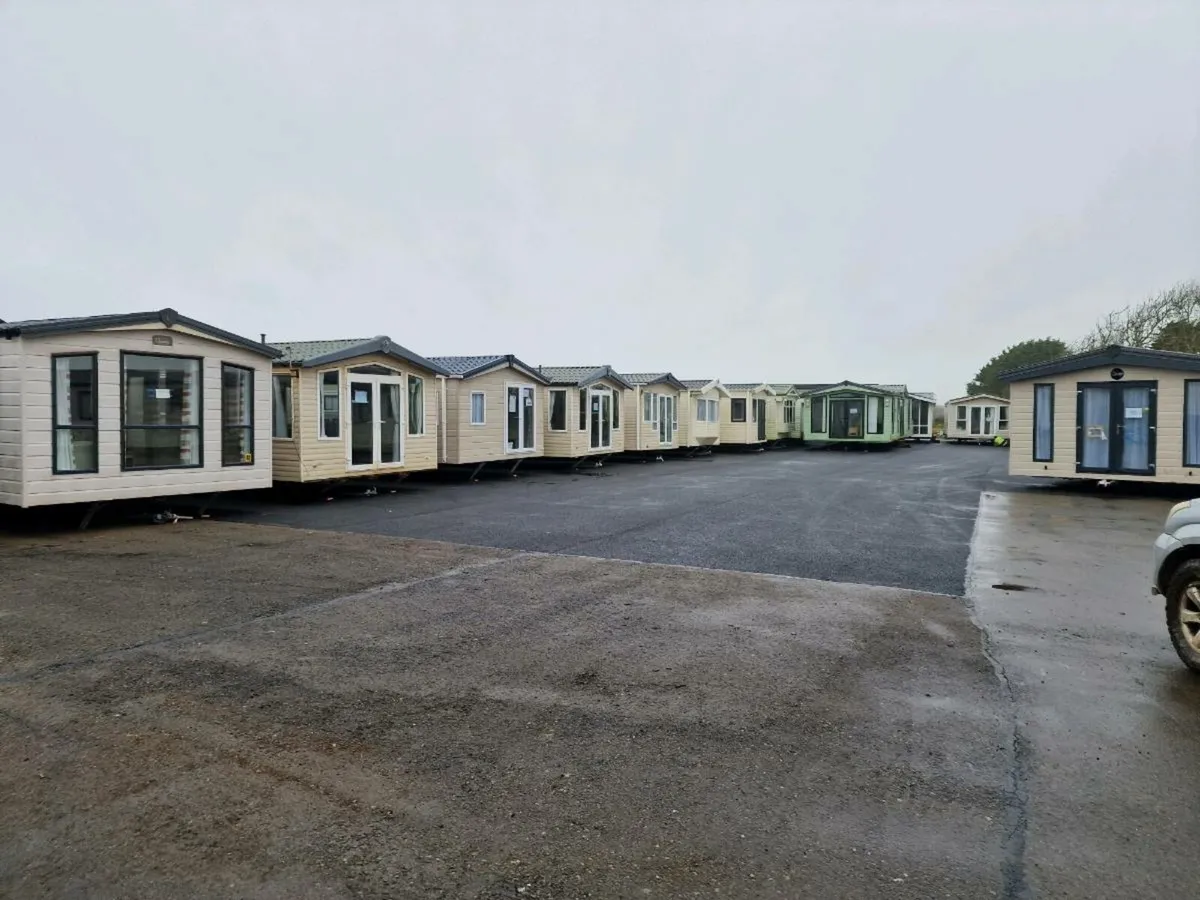 HUGE SELECTION OVER 100 MOBILE HOMES IN STOCK - Image 3