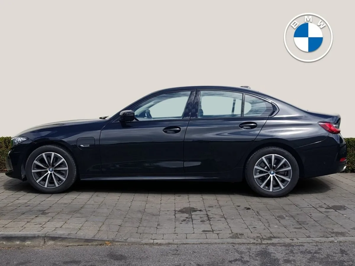 BMW 3 Series 330e Sport - Image 3