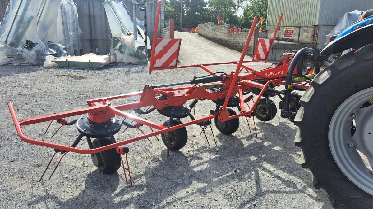 SIP 6 rotor tedder Spotless - Image 3