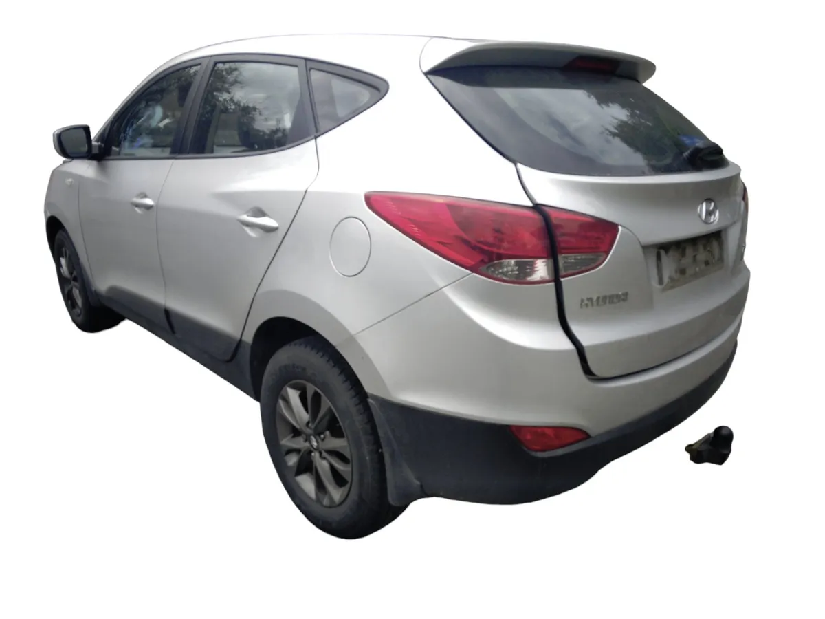 2015 HYUNDAI IX35 For Breaking/Dismantling - Image 3