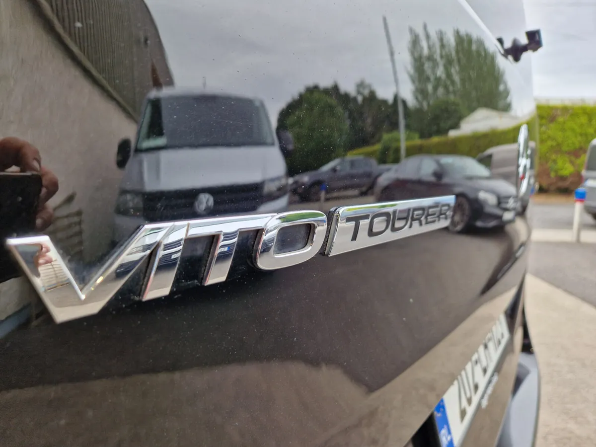 Mercedes-Benz Vito Tourer 9 Seater - Image 4