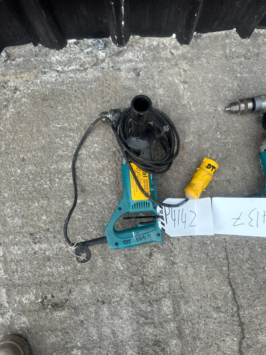 Makita 6300LR Angle Drill - Image 2