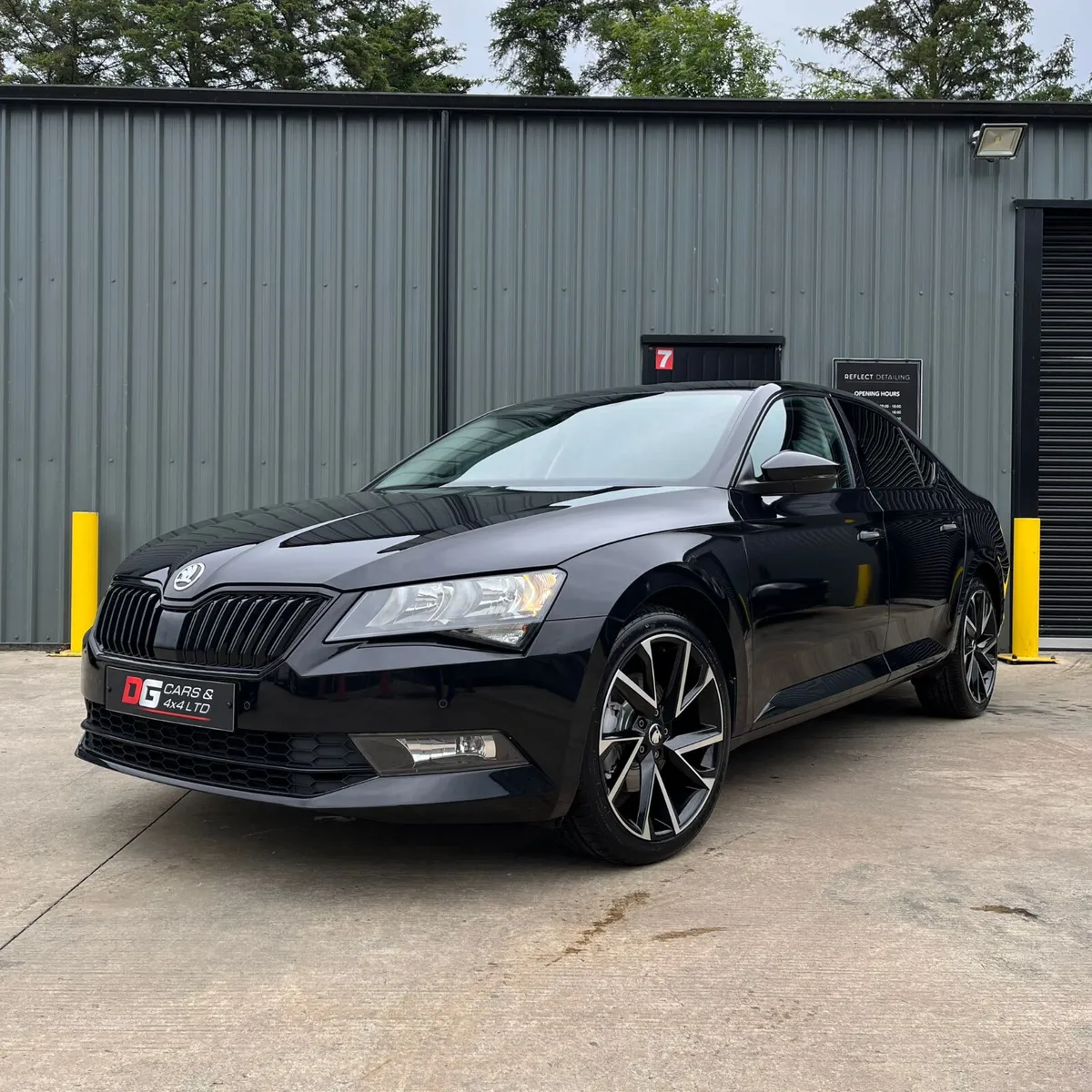 2018 Skoda Superb 2.0 TDI SE Tech DSG Auto - Image 1