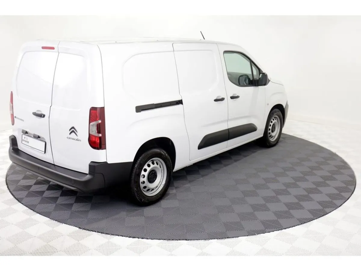 Citroen Berlingo  electric Lwb  LX Model ( 29950 - Image 2