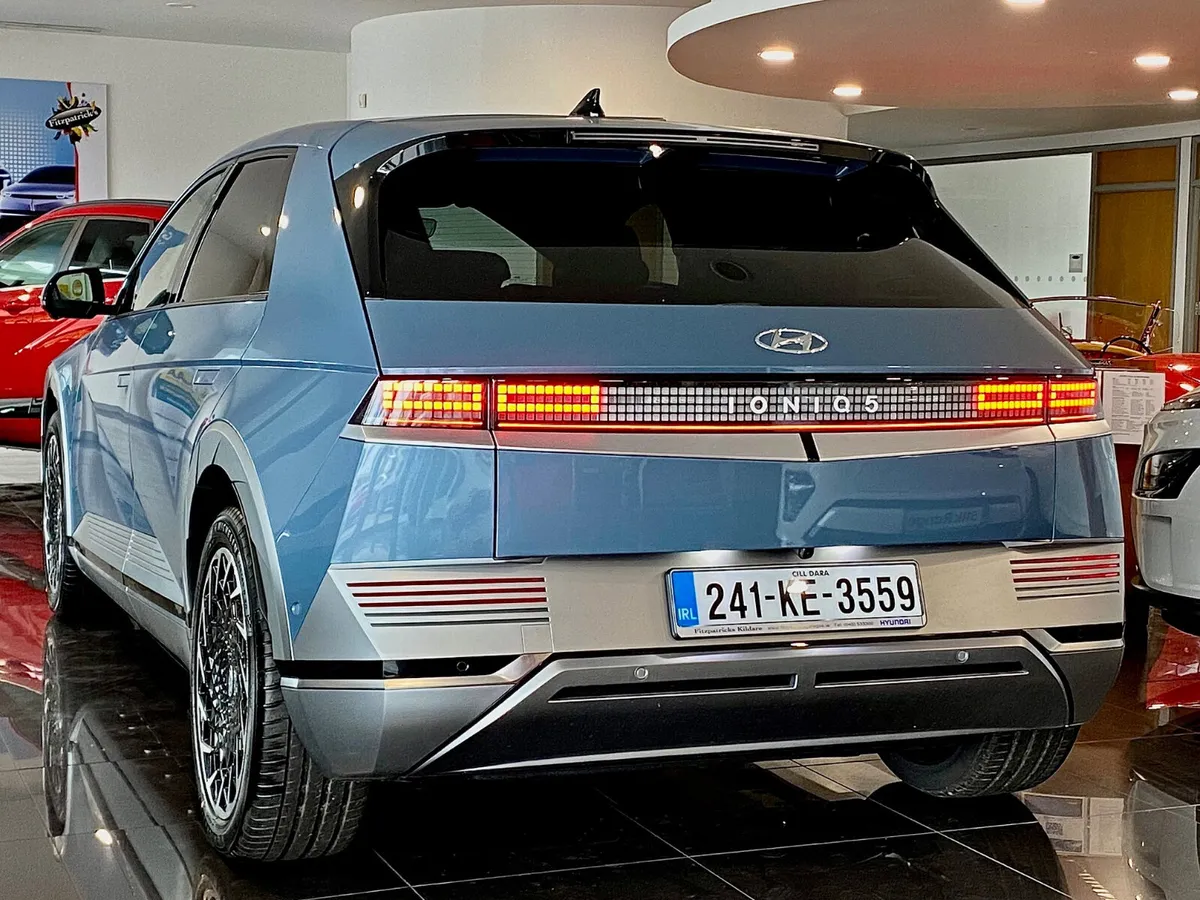 IONIQ 5 FREE CHARGER OR €1000 VOUCHER - Image 2