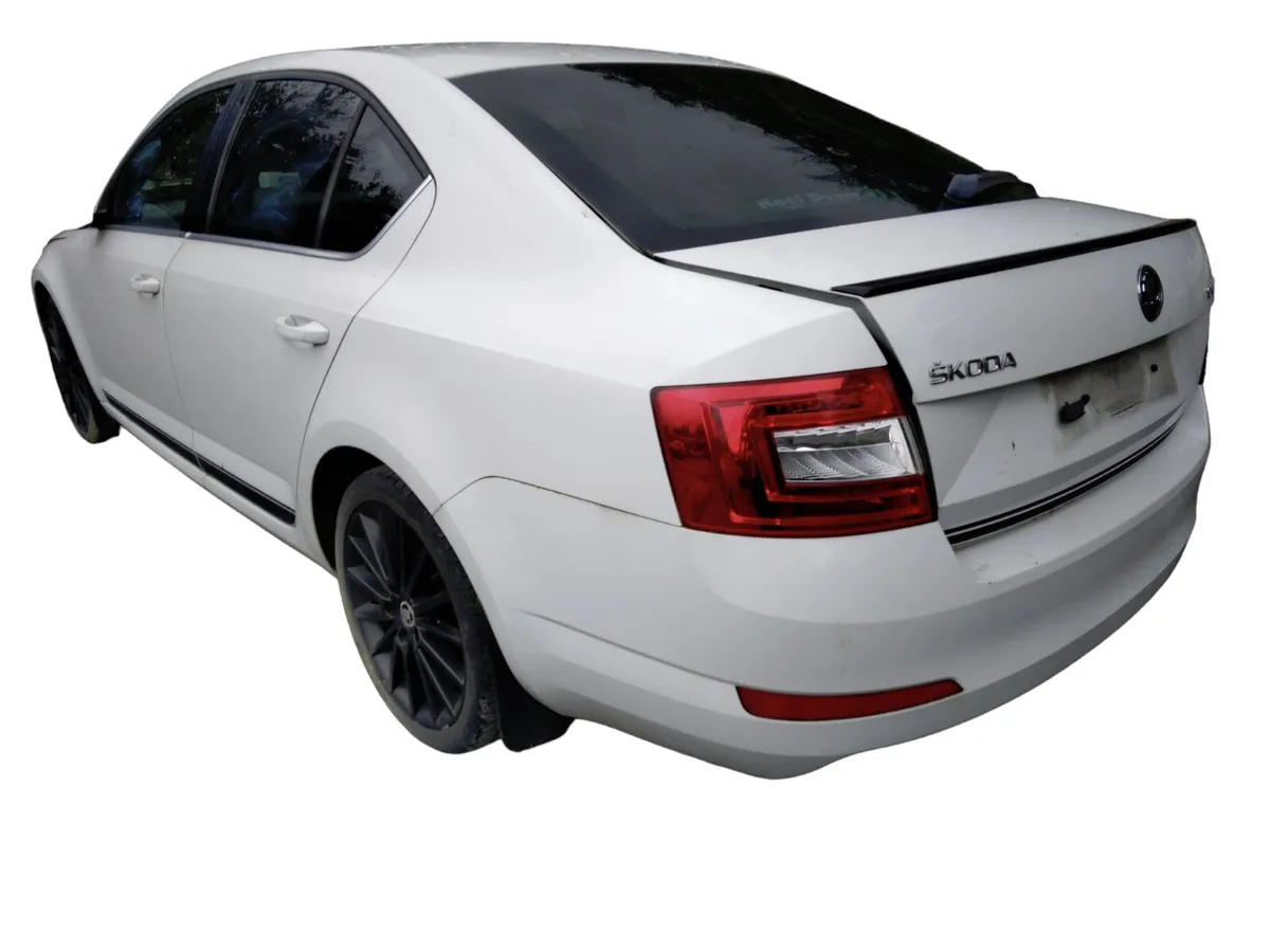 2016 SKODA OCTAVIA For Breaking/Dismantling - Image 3