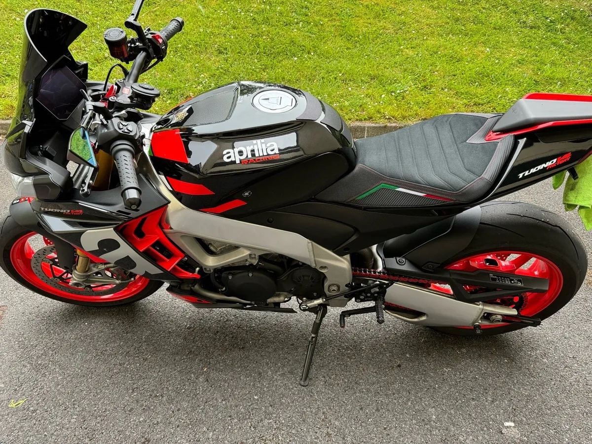 Aprilia Tuono V4 1100 Factory - Image 1