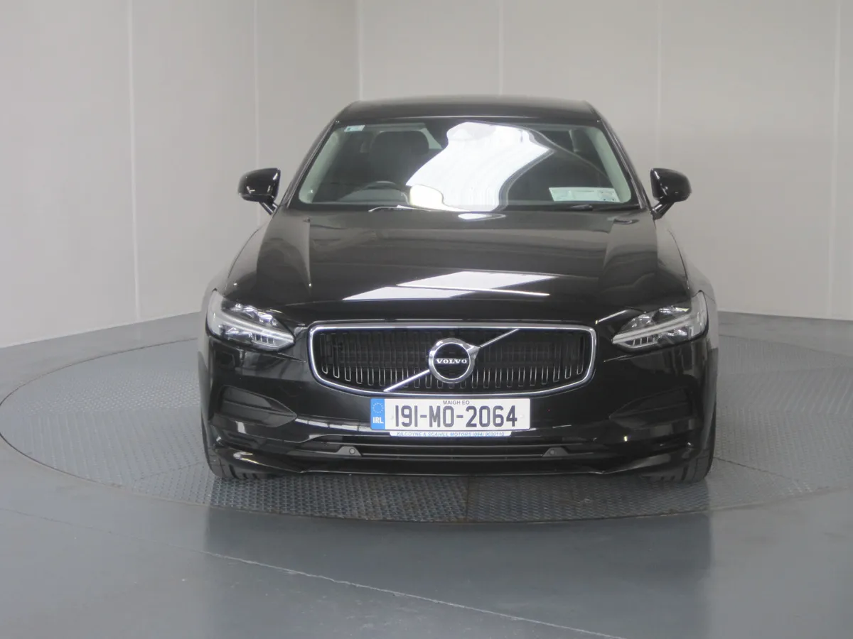 Volvo S90 2019 - Image 2