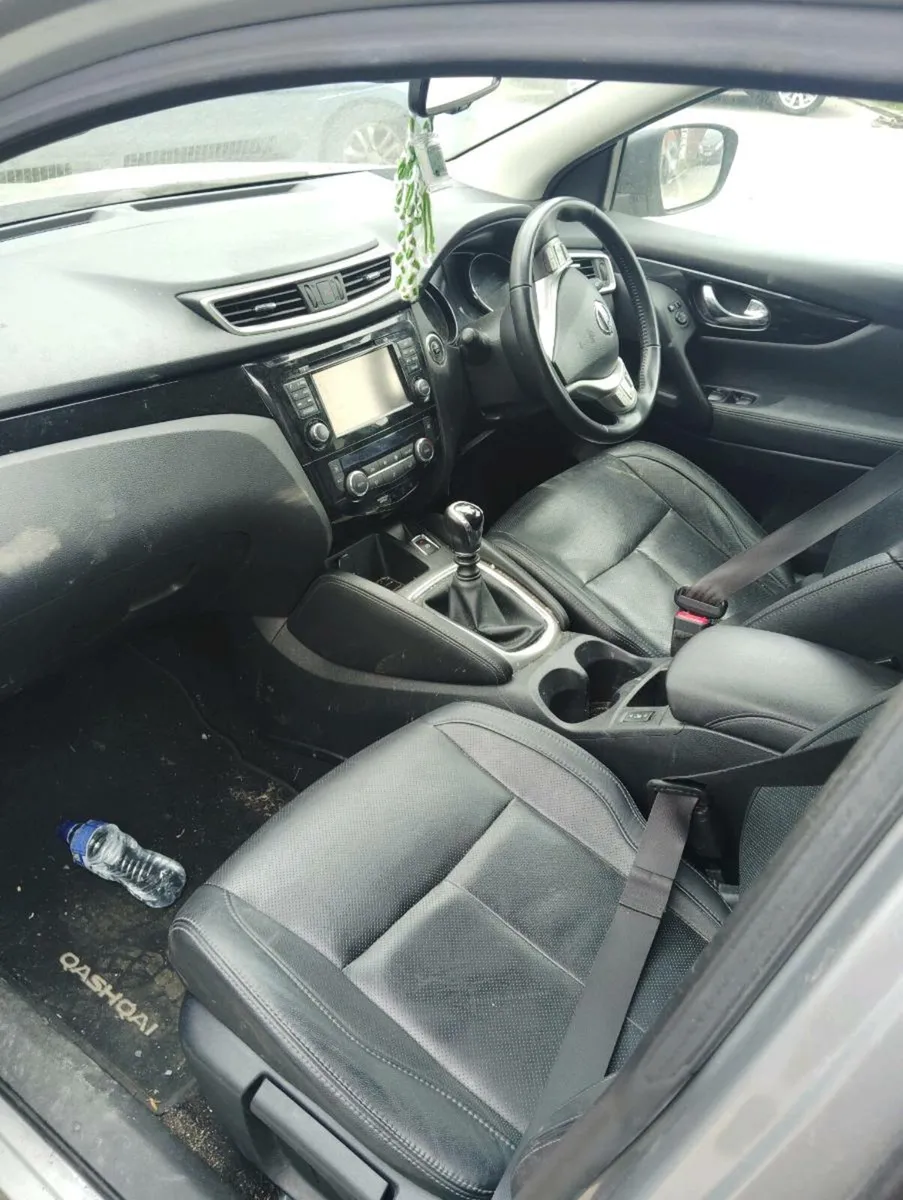Breaking nissan qashqai 2016 diesel - Image 4