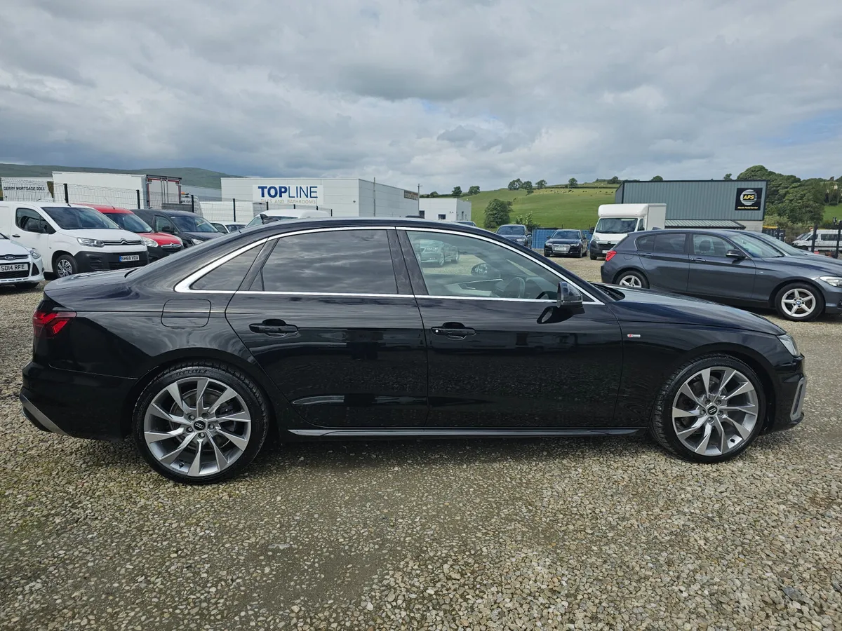 Audi A4 S-Line 35 2020 - Image 4