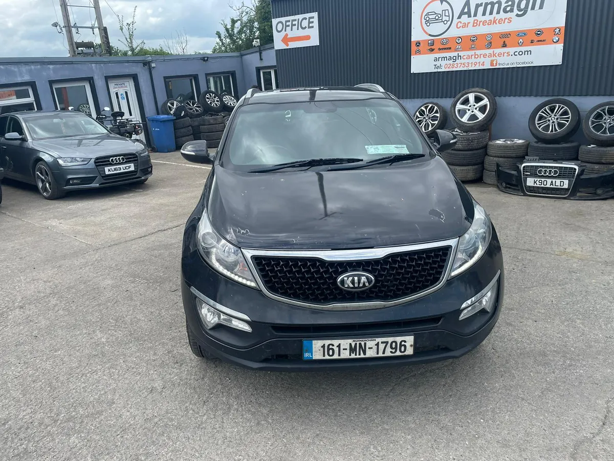 Breaking 2016 Kia sportage 1.7 isg - Image 3