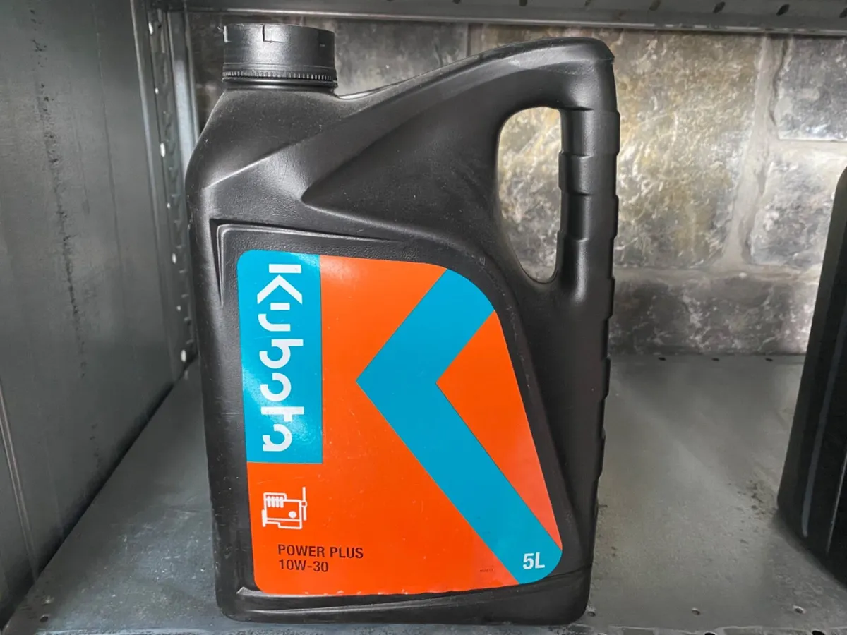 Kubota 15W/40 Oil 5L - Image 3