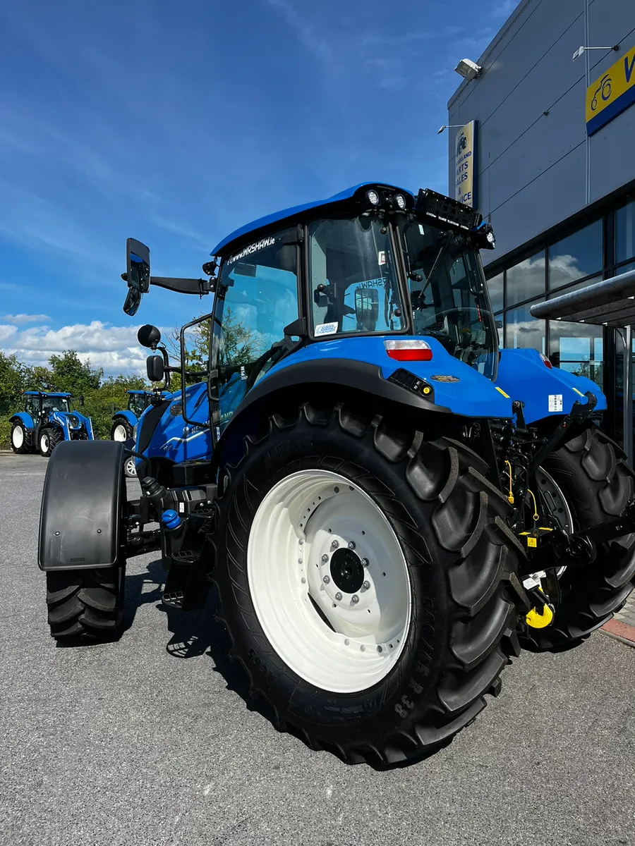 New Holland T5.120 Electro Command *NEW* - Image 4