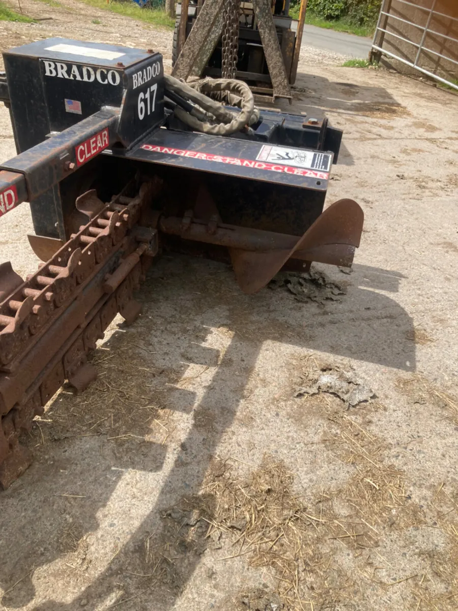 Bradco 617 chain trencher - Image 4