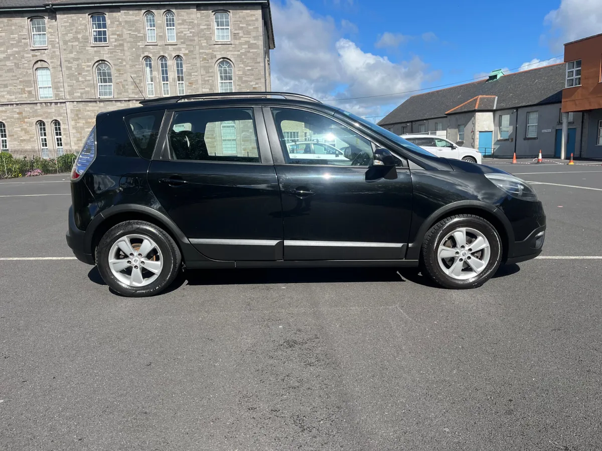 Renault Scenic 2014, SAT NAV - Image 2