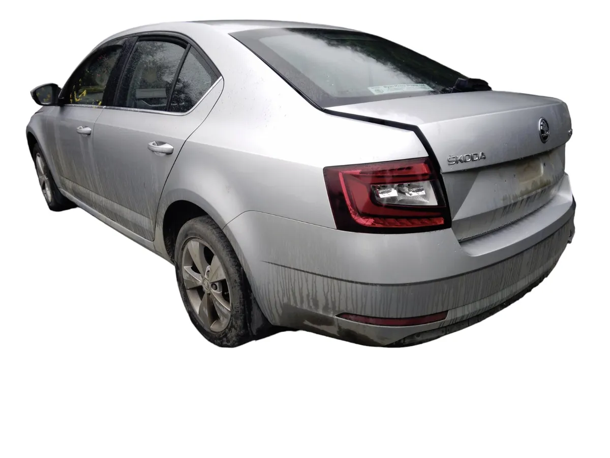 2019 SKODA OCTAVIA For Breaking/Dismantling - Image 3