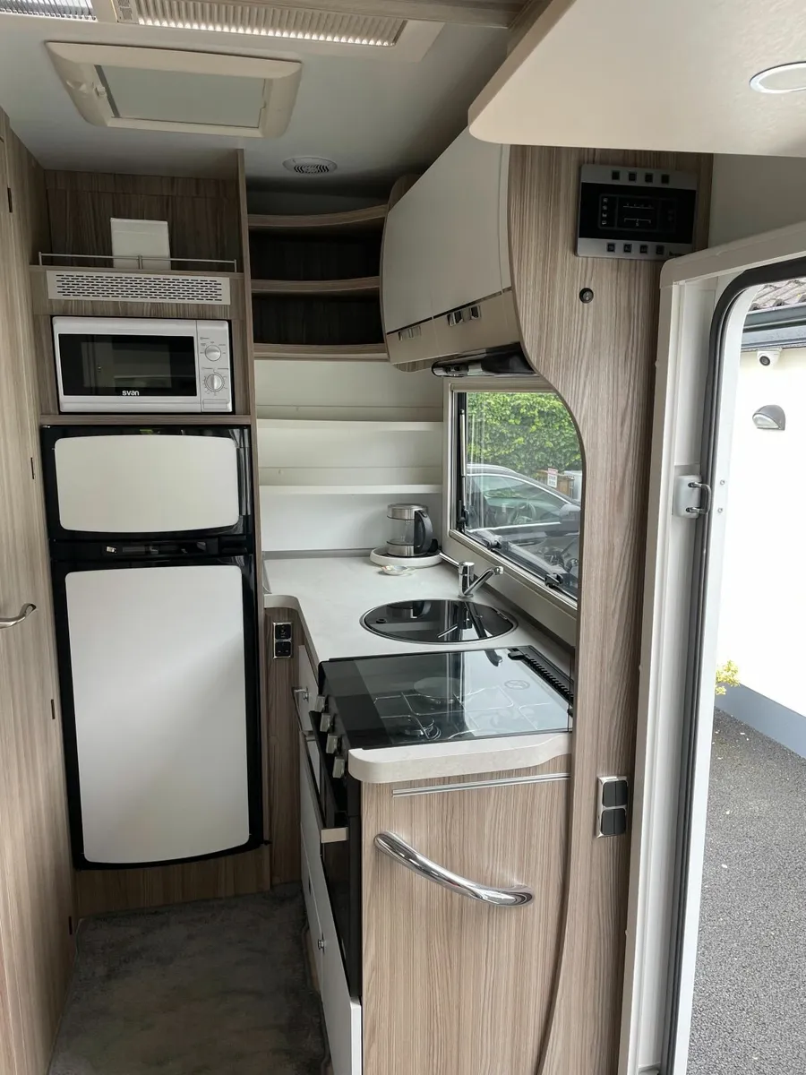 Ford Benimar T481  Automatic Motorhome 231 - Image 2