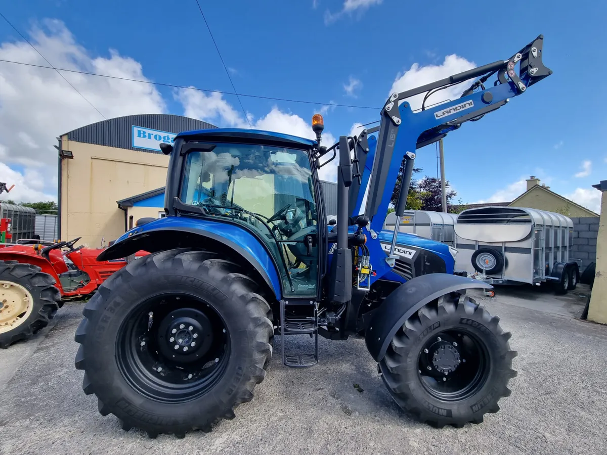 2025 New Landini 5-120 Serie 5 Ex Demo - Image 1