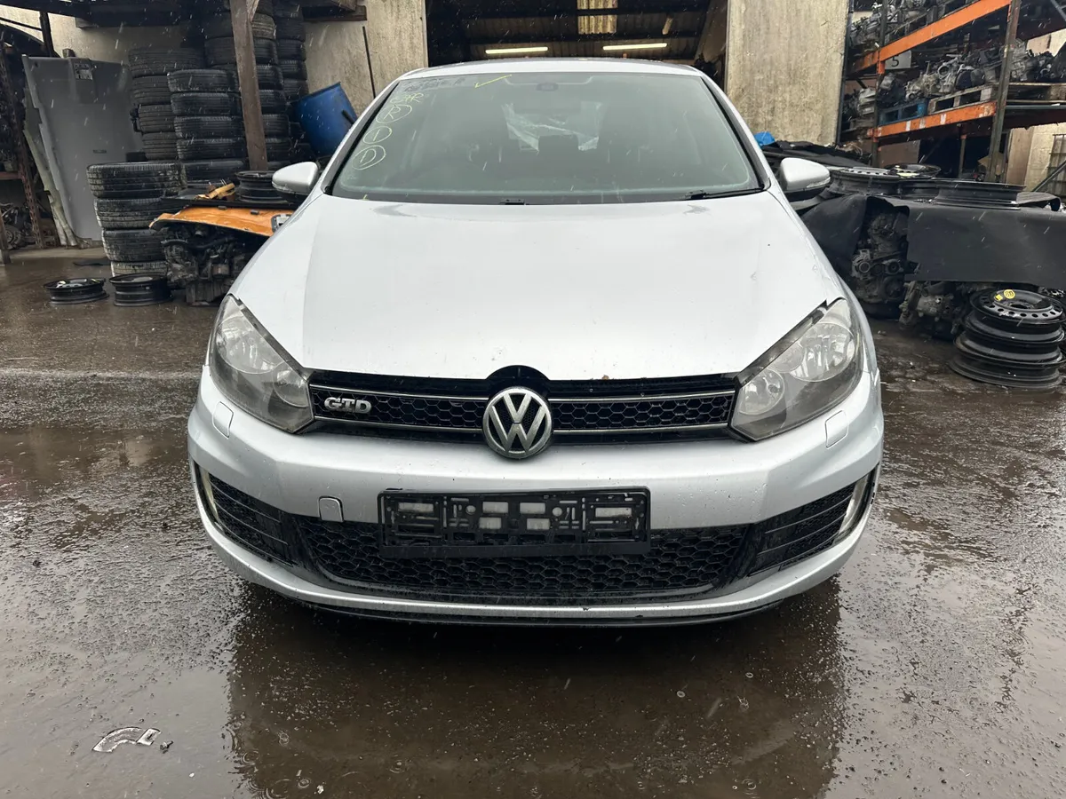 11 VOLKSWAGEN GOLF  GT 2.0 TDI FOR BREAKING - Image 3