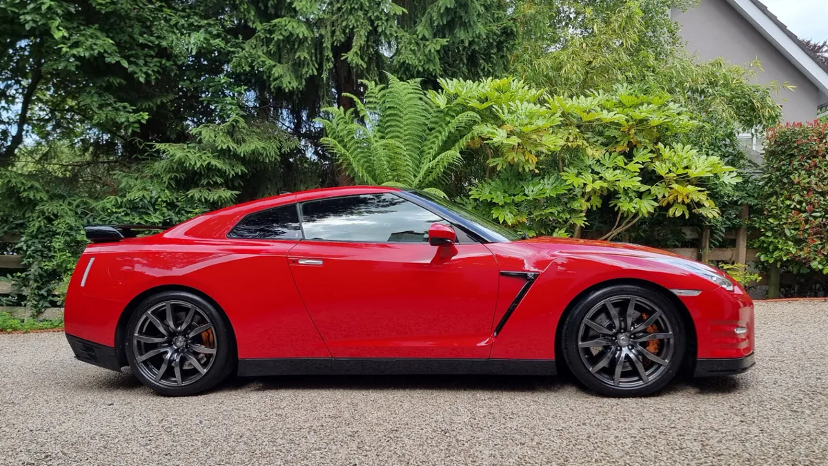 Nissan GT-R 2016 - Image 4