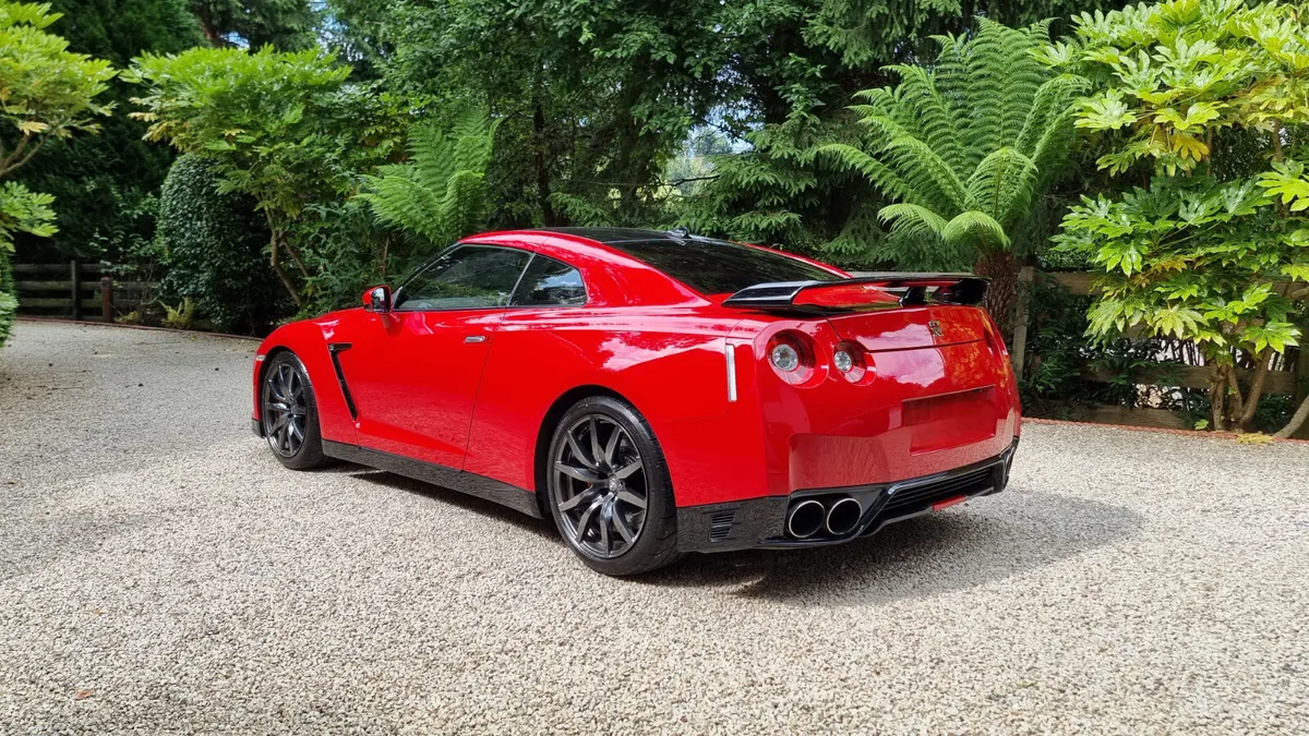 Nissan GT-R 2016 - Image 3