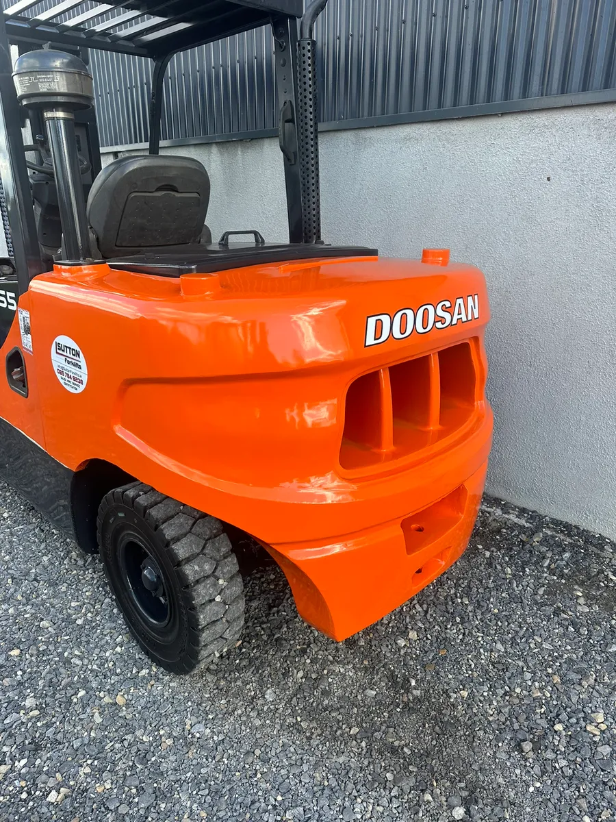 Doosan D55C-5 Forklift - Image 4