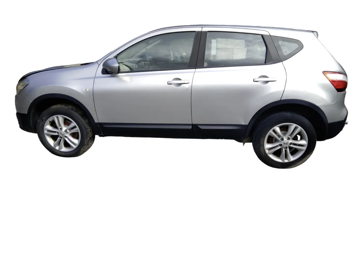 2013 NISSAN QASHQAI For Breaking/Dismantling - Image 2
