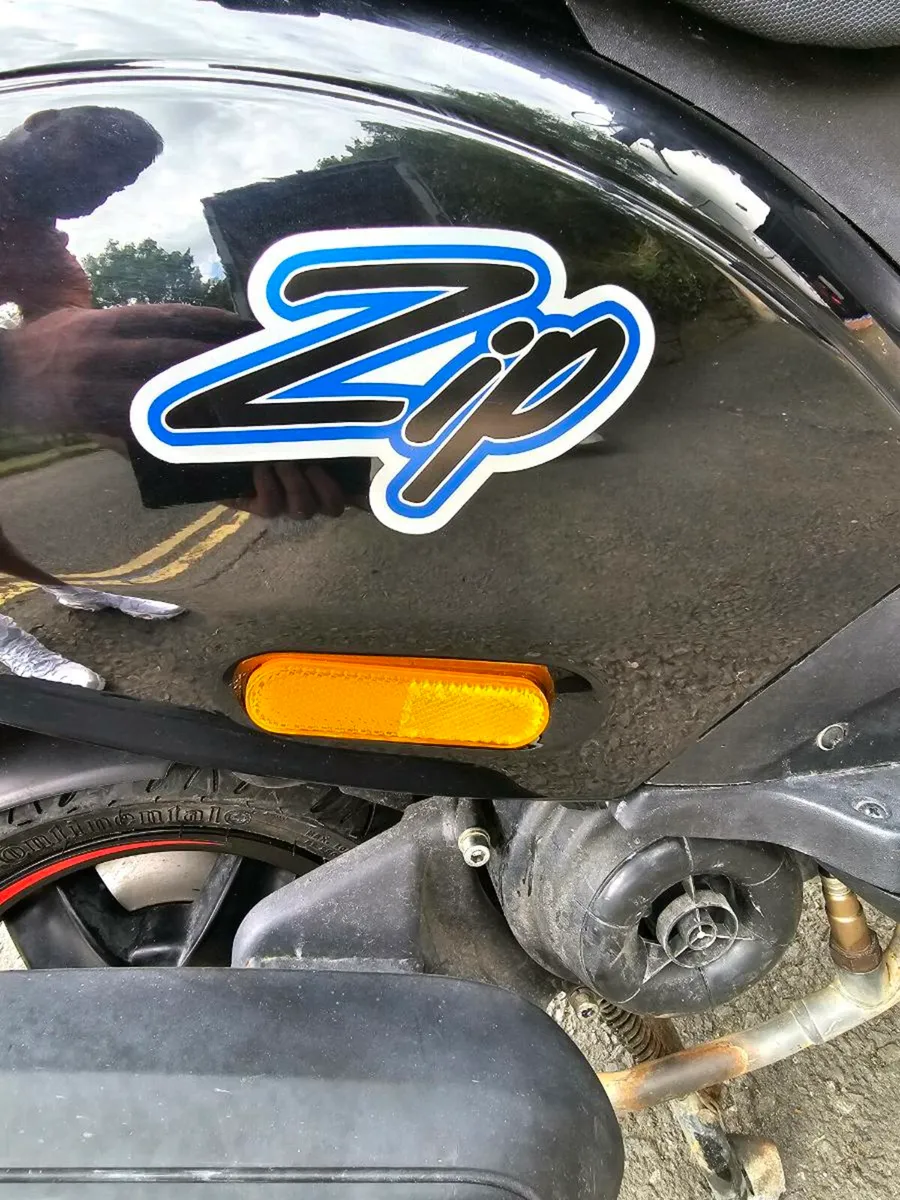 Piaggio Zip - Image 2