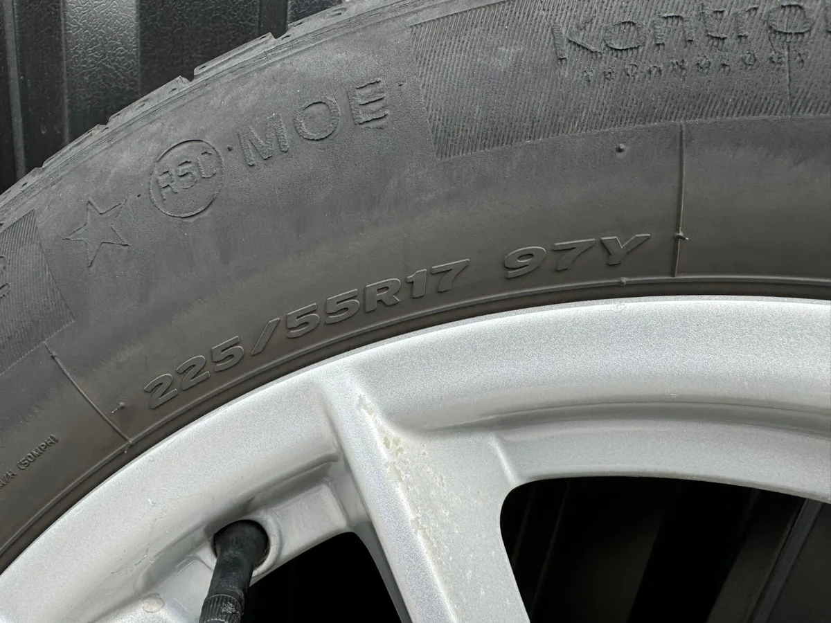 BMW Alloys with tyres - Image 4