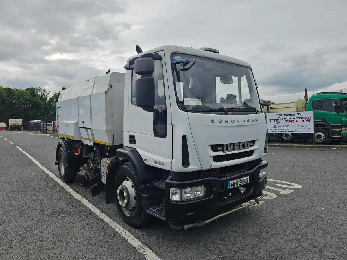 2014 Iveco 150 E22 15 ton Scarb Sweeper - Image 1