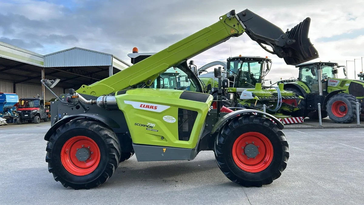 CLAAS SCORPION 736 - Image 1