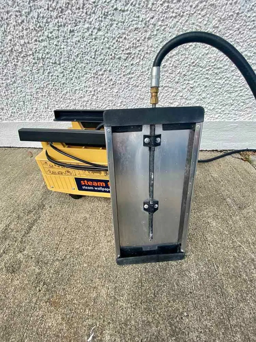 Industrial Wallpaper Stripper - Image 1