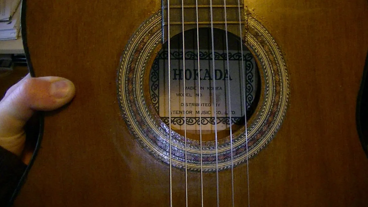 HOKADA Classical Guitar - Image 2