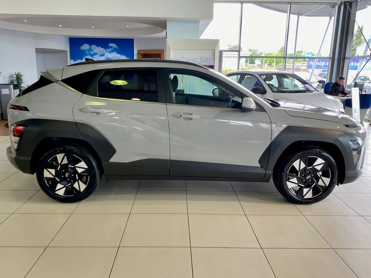 New Hyundai Kona Hybrid 252 - Video Tour - Image 3