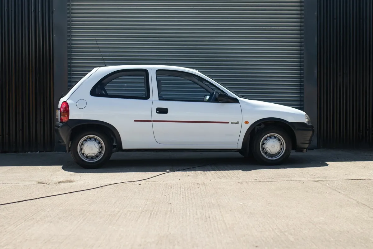 1993 Vauxhall Corsa 1.2 Merit with only 32K Miles. - Image 3