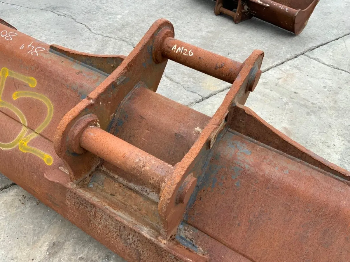 84" HILL GRADING BUCKET.....80mm PINS.....152.. - Image 4