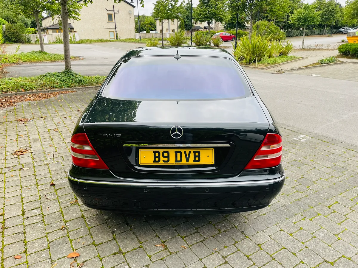 DAVID AND VICTORIA BECKHAM 2001 MERCEDES S500 LWB - Image 4