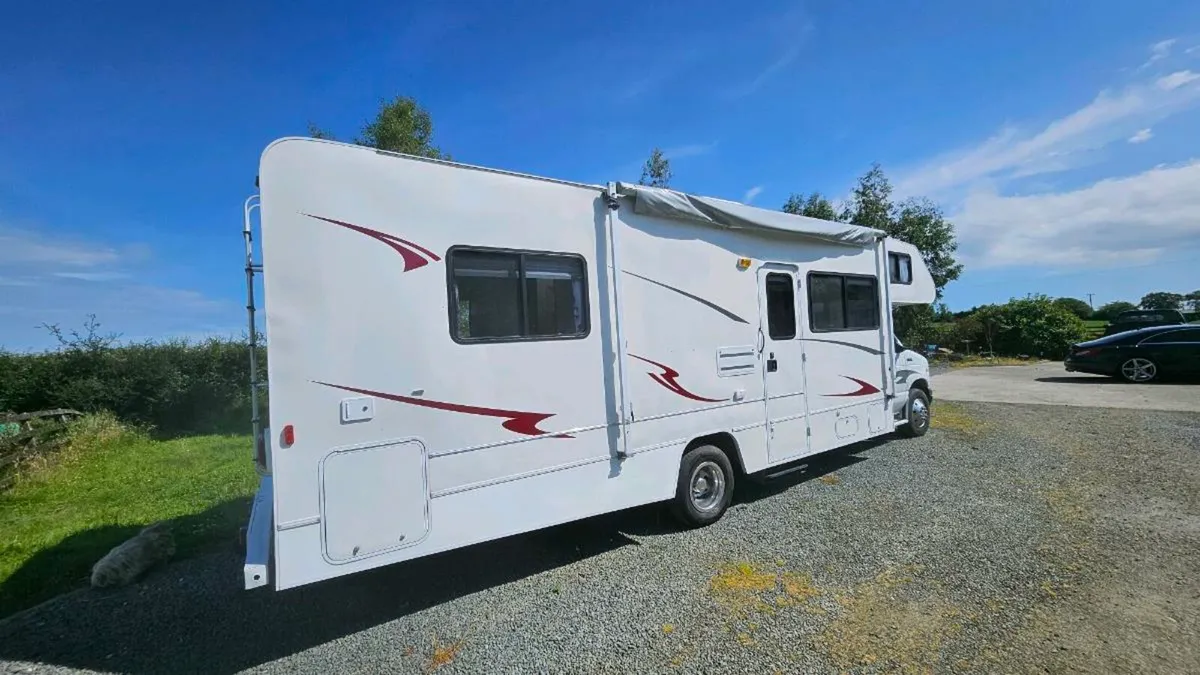 Ford f350 motorhome - Image 2