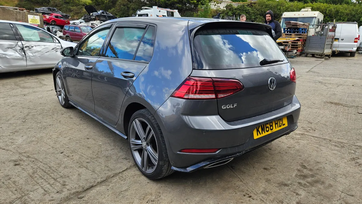 Breaking 2018 Volkswagen Golf R-line tsi evo - Image 3